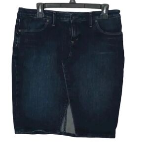 -- Banana Republic Denim mini skirt Women's Size 8